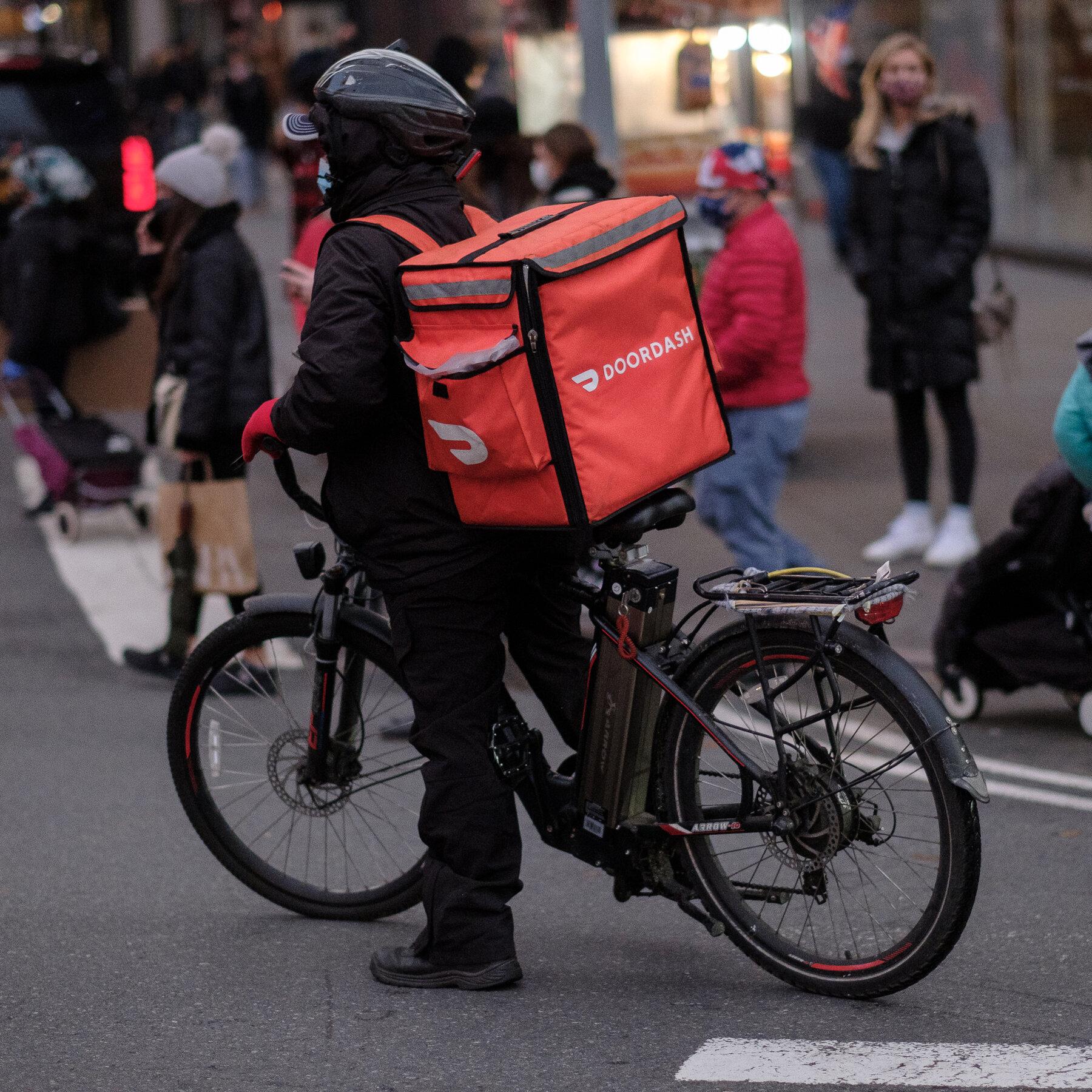 the Economic Realities of Delivery Riders in Major Chinese Cities
