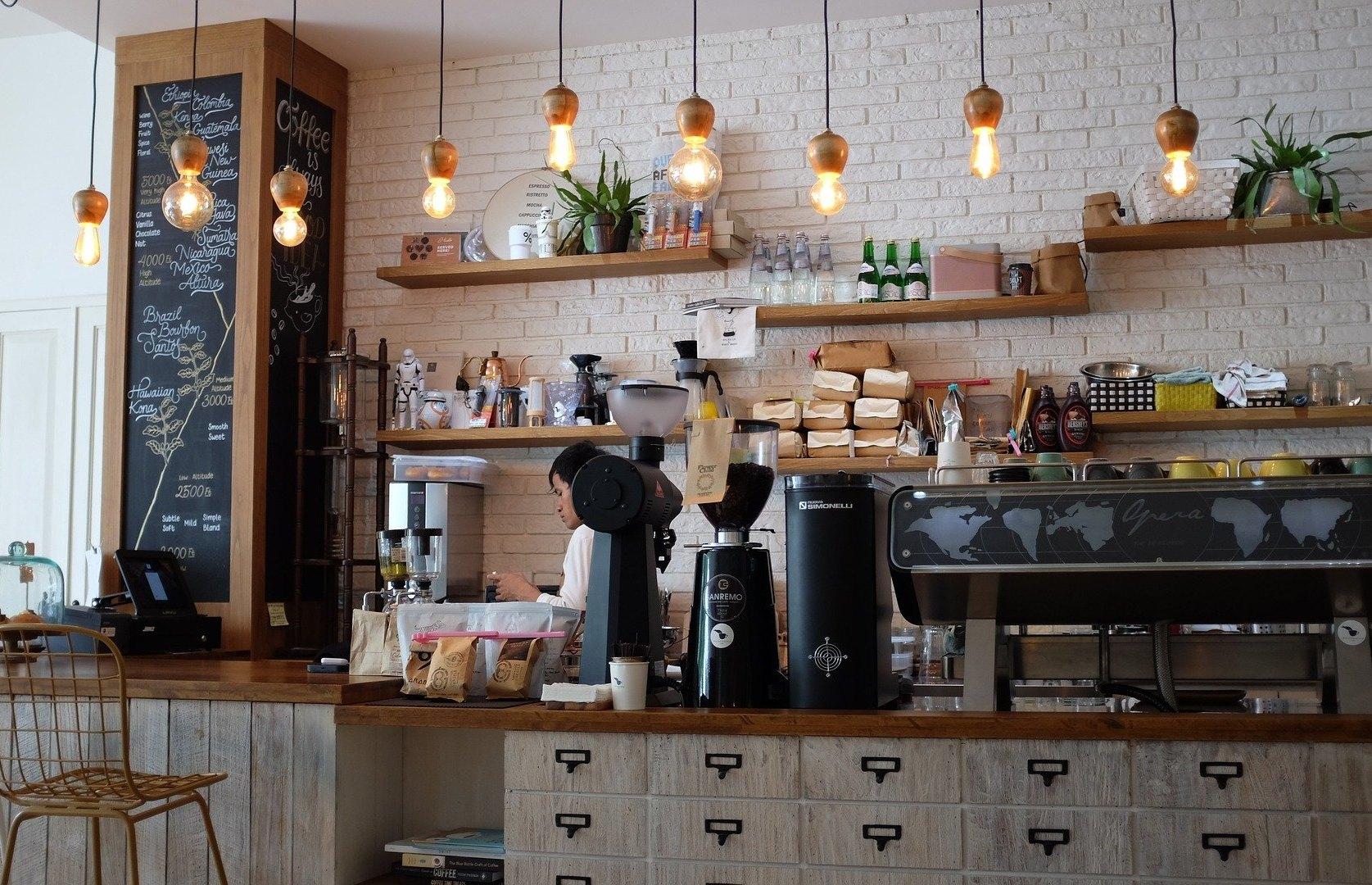 Crafting Atmosphere Over Ambience: interior Design and Location Strategies for Niche Coffee Spots